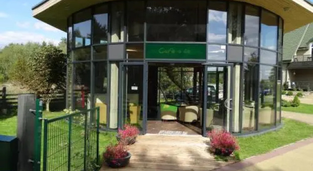 Osupio Kopa, Boek Hotel Palanga 