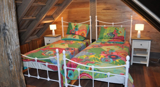 Bluestone Farm Cottage 19th Century, Book Farm Stay Mernda Victoria
