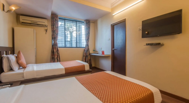 OYO 1743 Hotel Neelkiran