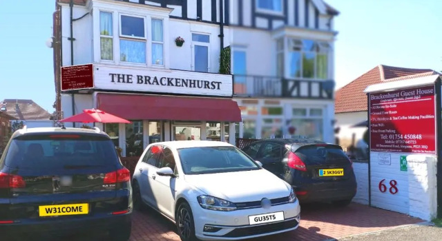 Brackenhurst Guest House, Забронировать Гостевой дом Отели Скегнесс с парковкой, рядом с Аквариум Скегнесса, Парковка