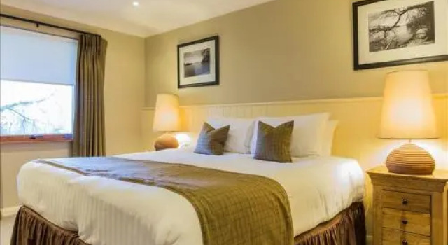 Cameron House Semi Detached Lodge L22