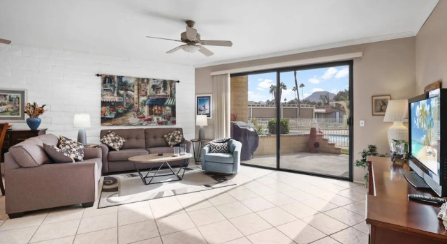 Коттедж 2BR 2BA Charming Cathedral City Condo With Territorial Views