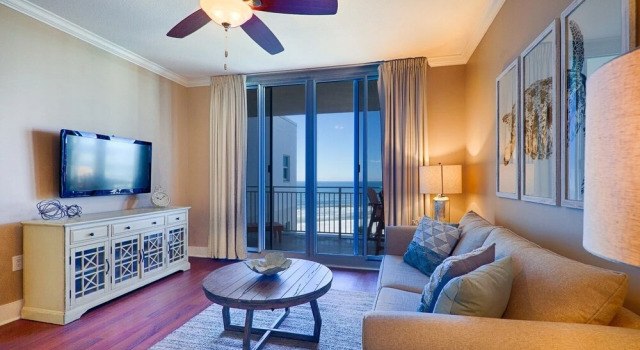Waterscape A604 2 Bedroom Condo, Varaa Huoneisto Hotellit Emerald Coast uima-altaalla, Uima-allas