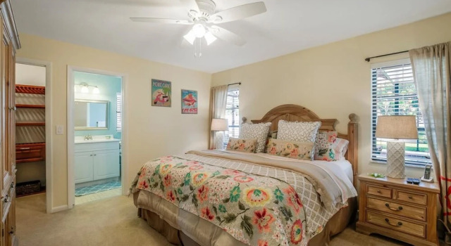 Коттедж Luxury с 3 комнатами с красивым видом из окна NP97th 689 3 Bedroom Holiday Home by Marco Naples Vacation Homes