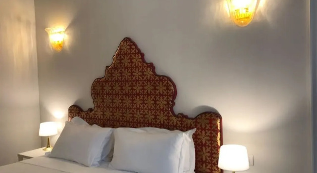 Люкс с балконом и с видом на канал Suites alla Maddalena