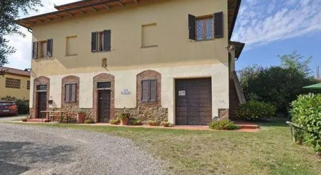 San Benedetto, Buchen Sie Hotel Hotels in Elsa-Tal mit Parkplatz, Parkplätze