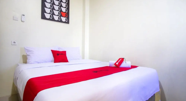 Двухместный номер Standard RedDoorz near Taman Kota Ternate