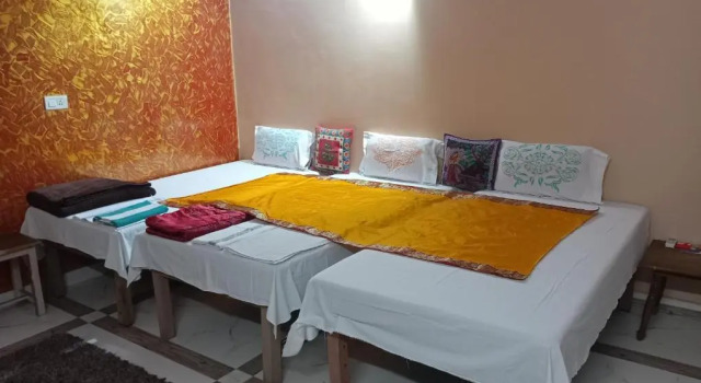 Семейный номер Standard с балконом Shiva Inn