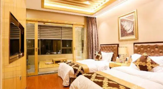 Empark Seabed Hot Spring Hotel, Prenota Hotel Hotel a Ningbo con piscina, Piscina