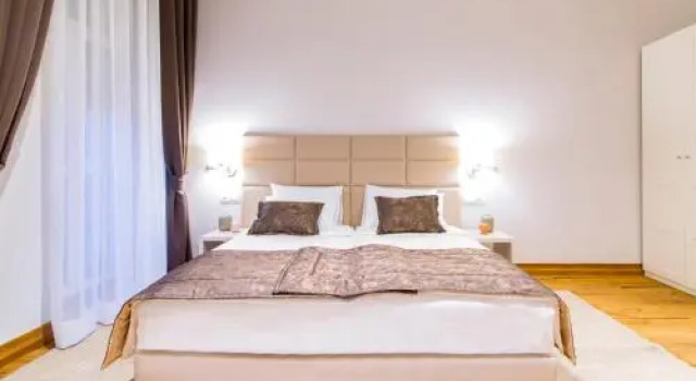 Lanterna Rooms City Center, Забронировать Отель Отели Нови-Сад с завтраком, рядом с Museum of Vojvodina, Завтраки