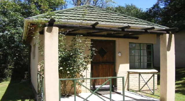 Lake Chrissie Lodge, Забронировать Отель Криссисмир Эрмело