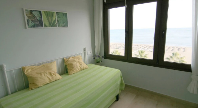 Cubos Apartamento Perla del Sol Rosa, Забронировать Отель Отели Торремолинос с парковкой, рядом с Культурный центр им. Пабло Руиса Пикассо, Парковка