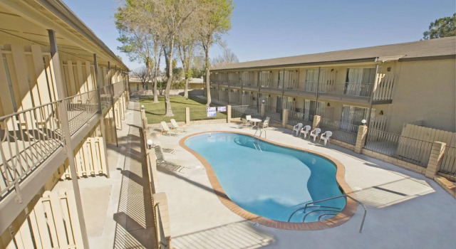 Menifee Inn, 预订 酒店 梅尼菲 加利福尼亚州
