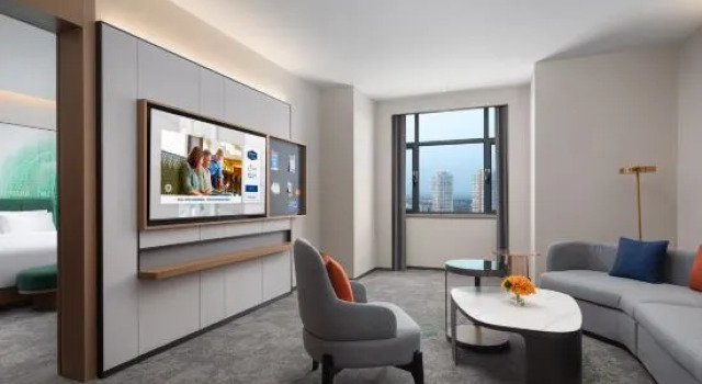 Люкс Business Hampton by Hilton Hotan