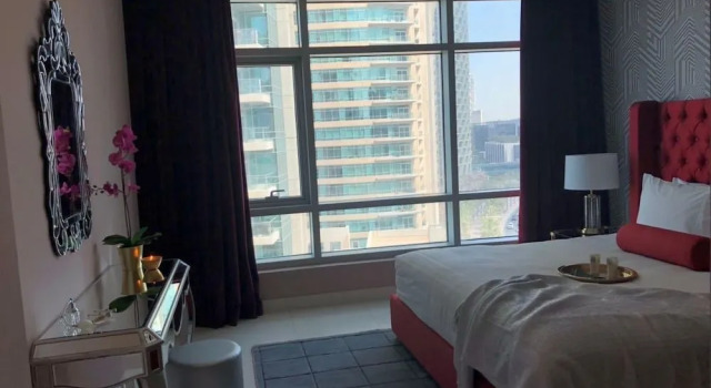 Luxury Staycation - Lofts West, Забронировать Отель Даунтаун Дубай , рядом с Дубайский аквариум