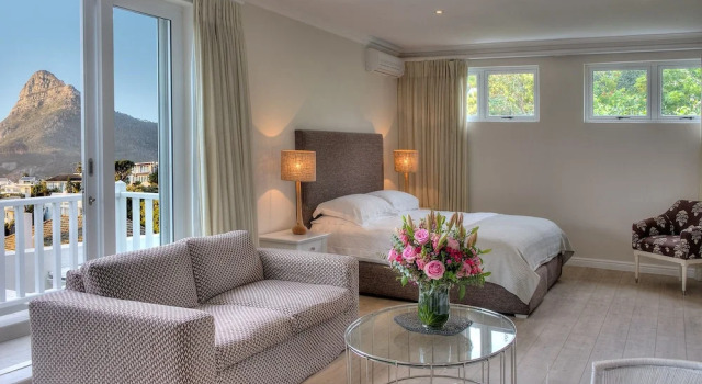 Полулюкс Sea Five Boutique Hotel