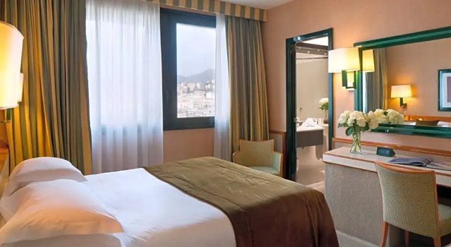 Номер Connecting Starhotels President
