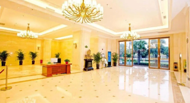 Vienna International Hotel (Sanya High-speed Railway Station), Book Hotel Sanya Hainan