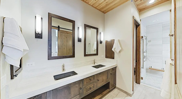 New Listing! Custom Alpine Home w/ Private Hot Tub home