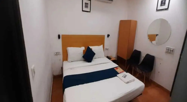 Hotel Raaso Inn Rohini, Забронировать Отель Отели Нью-Дели с парковкой, Парковка