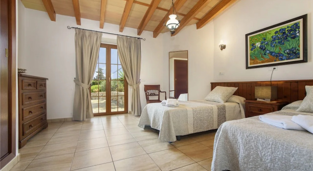 Es Fasser, Book Hotel Santanyi Majorca