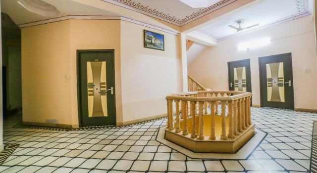 Collection O 36316 Hotel White Palace