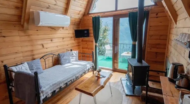 Бунгало Comfort с видом на реку Pera Bungalov 2