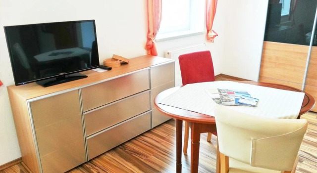 Gästehaus zur weißen Rose, Book Hotel Furth bei Goettweig 
