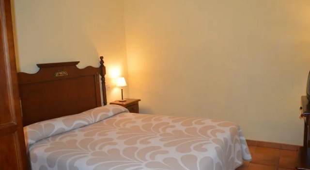 Hostal Revinuesa, Забронировать Отель Винуэса Сория