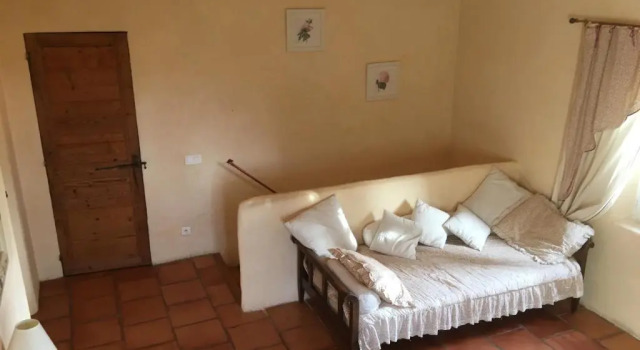 Lei Meissoun, Rezervasyon Otel Mallemort Carros