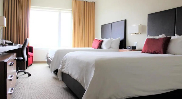 Четырёхместный номер Deluxe I Hotel and Illinois Conference Center - Champaign