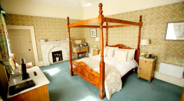 Dufferin Coaching Inn, Забронировать Отель «постель и завтрак» Отели Северной Ирландии 4 звезды, 4*