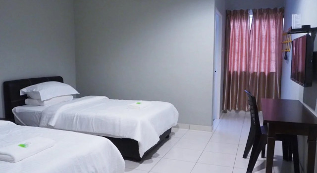 The 27th House, Prenota Hotel Lahad Datu 