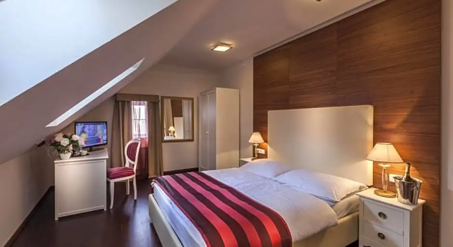 Номер Deluxe Little King Hotel U Malvaze
