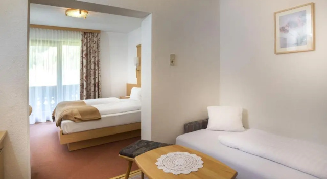 Трёхместный номер Standard с балконом Alpenhotel Badmeister