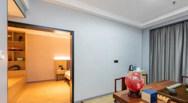 Люкс Deluxe GreenTree Select Hotel (Zhoushan Puxi Park)
