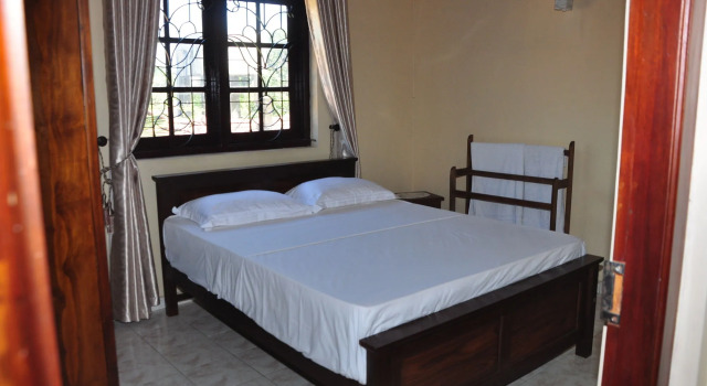 Sugandi Inn