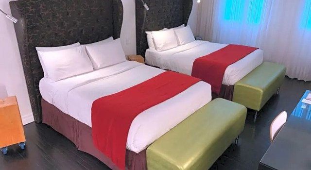 Четырёхместный номер Standard Hotel Chez Swann