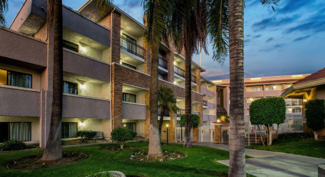 La Quinta Inn & Suites by Wyndham Pomona