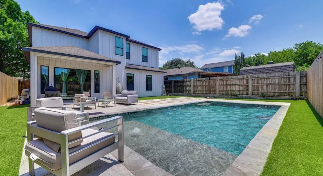 Коттедж Modern & Spacious Home 3 Mi to Downtown Dallas!