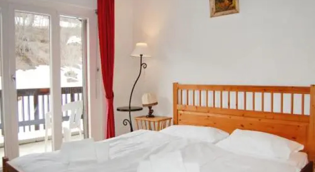 Apartment Eden Roc VII Nendaz Station, Book Lejlighed Hoteller i 4 Valleys med pool, Swimmingpool