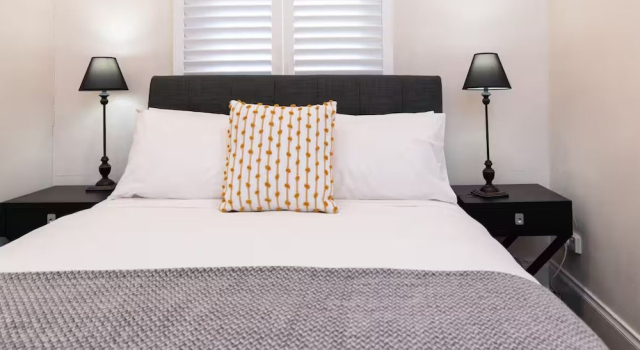 Lovely & Spacious 2-BR home in Norwood, Book Feriehus Adelaide 