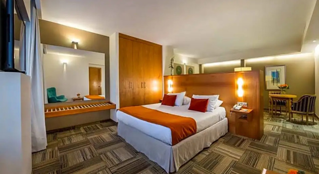 Люкс Best Western Marina del Rey