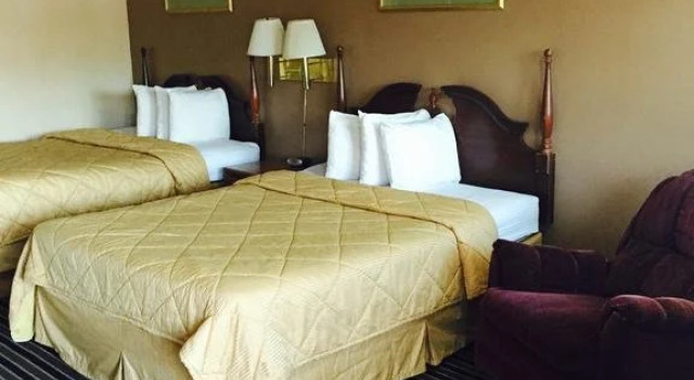 Budget Inn, Prenota Hotel Hotel a Kansas con parcheggio, Parcheggio