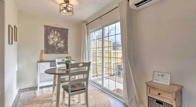 Cozy Temple Cottage w/ Private Backyard!, Забронировать Дом для отпуска Темпл штат Техас, рядом с Ralph Sr. and Sunny Wilson Home