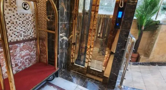 Полулюкс فندق فيفاء الفاخر