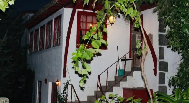 Lovely 6-bed Cottage in Braga Enjoy and Relax, Забронировать Дом для отпуска Виллы Portuguese Route of Santiago, Вилла