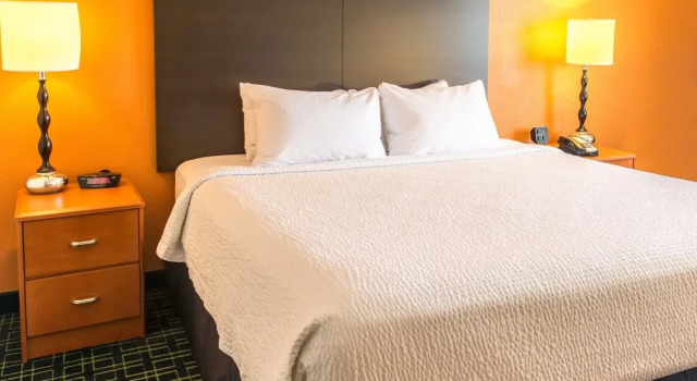 Двухместный номер Standard Fairfield Inn & Suites Canton
