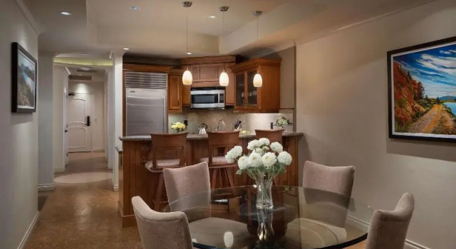 Двухместный люкс The Royal Kelowna - Bellstar Hotels & Resorts