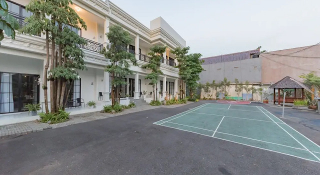 Urbanview Hotel Khayrizsan Tasikmalaya by RedDoorz, Book Hotel 3-Star Hotels in Tasikmalaya, 3*